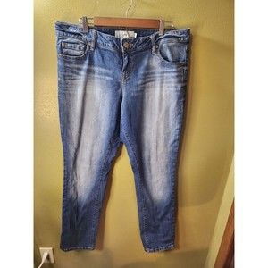 Torrid Boyfriend Jeans Size 14 Blue with lightwash on front, Very Stretchy B#5